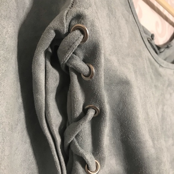 Carli Bybel x Missguided Crop Top NWT - Picture 6 of 12